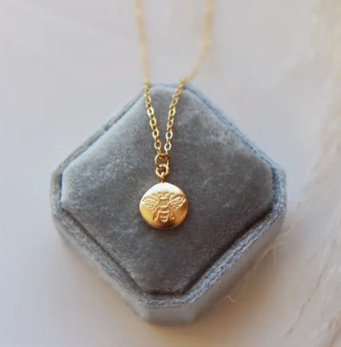 Bee Necklace - Oh So Lovely