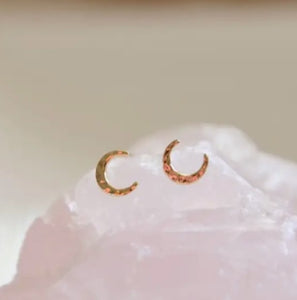 Crescent Moon Earrings - Oh So Lovely