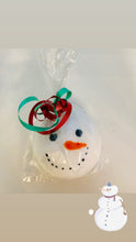 Load image into Gallery viewer, Snowman Bath Bomb Head