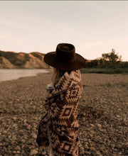 Load image into Gallery viewer, Modest Maverick Tofino Blanket - SANDY